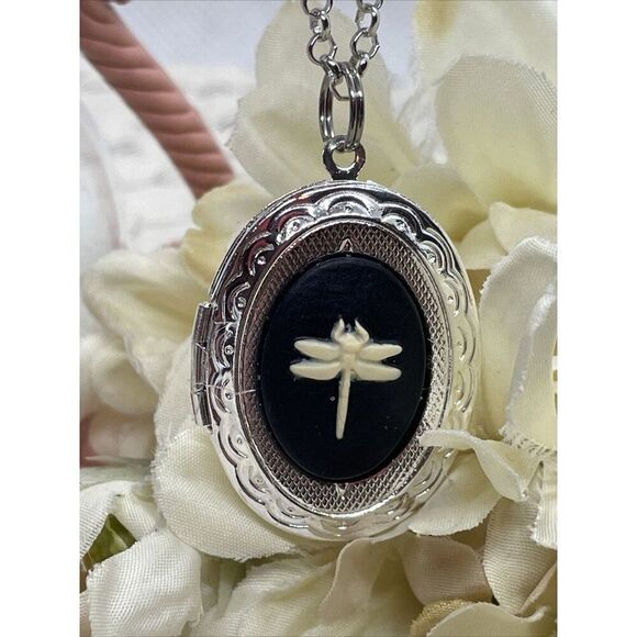 Dainty Cameo Dragonfly Locket Silver Easter Mom Sister Daughter Gift Wedding New - Picture 2 of 12